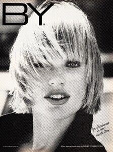 1655435455_LaraYoungVogueUSSept86(2).thumb.jpg.4c1b44c08a054a1a96ad77f8dd85e1bd.jpg