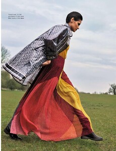 Grazia UK 31.05.2021-page-004.jpg