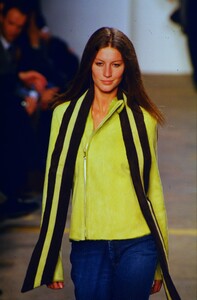 1689011106_hugo-boss-fall-1999(3).thumb.jpg.efce2d090f6d8766cdc915f8c25e353d.jpg