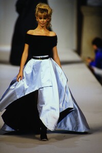 1887669496_HERVE-LEGER-FALL1994(40).thumb.jpg.303b7bdcf5d39ebeb6556d03db9e4814.jpg