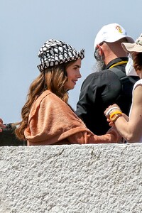       Lil090521BZNimage127.jpg
