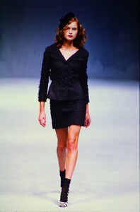 1905780644_blumarine-fw-1999 (16) -Copy.thumb.jpg.1c42798a5315b345da4c9c5dec1a607b.jpg