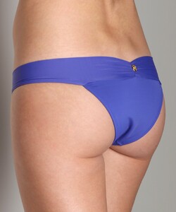 Vix Royal Brazilian Bottom Royal - 4.jpg