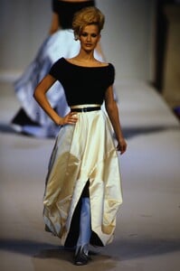 194719320_HERVE-LEGER-FALL1994(6).thumb.jpg.823589d4795a6297fe2ec9b8dfc68024.jpg