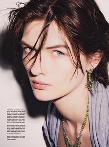 Vogue Italia – Maggio 2021-page-011.jpg
