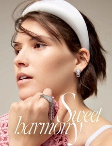2021-06-05_Elle_It-1.jpg