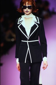 2050647618_lolita-lempicka-ss-1997(1).thumb.jpg.b1193e7f10102d424029fa7336d6063f.jpg