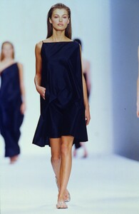 2071509051_bill-blass-ss-1999(4).thumb.jpg.513ccbd3a15cc4735e58ef7e2bd30394.jpg