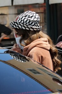       Lil090521BZNimage107.jpg