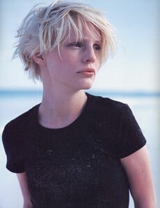 260336446_anne(1).thumb.jpg.6a2d6eefff1a9e2e1d355217eac401e7.jpg