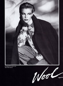 30897932_VOGUEUSAug198925.thumb.jpg.c16e4b5a7ea814e1cae4520141989fd5.jpg