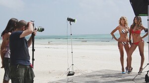 421580097_MelissaSatta-2011-Backstage-Chi47-ZanzibarHD(31).thumb.jpg.e51cdb28ac20af2edff4128b5c3d1f0a.jpg