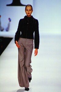 452003723_MOSCHINO-FW-2000(3).thumb.jpg.285e1ffc9b5b98dbc80f30c7a9961bb3.jpg