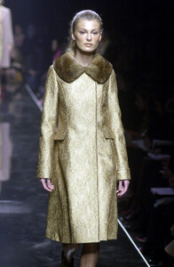 501824810_AlbertaFerretti2000WomenRTW19.thumb.jpg.216b4ccd994016983f3d6ae70688dabb.jpg