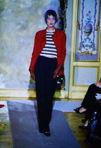 549911377_jean-paul-gaultier-couture-fall2000(4).thumb.jpg.15914da716675870bc5e5468d38f0e9c.jpg