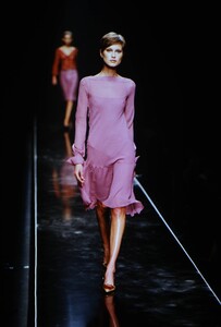 559209049_ALBERTA-FERRETTI-FW-2000(13).thumb.jpg.3ab9e40d3495d436eef8a1bd7cd665a3.jpg