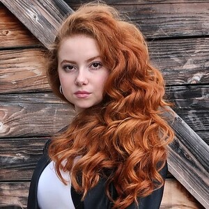 621full-francesca-capaldi.jpg