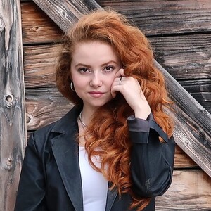 642full-francesca-capaldi.jpg