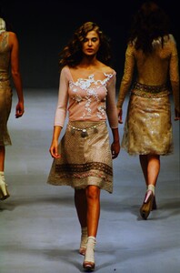 672083972_blumarine-fw-1999(9).thumb.jpg.fd26c11dbb97edb10627d5fd69f8e0ff.jpg