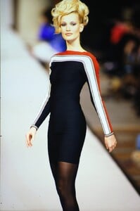 718363285_HERVE-LEGER-FALL1994(3).thumb.jpg.7f60ad41ac1970c7e6ad4ce66b203c5b.jpg