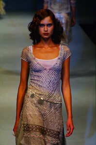 78060050_blumarine-fw-1999 (15) -Copy.thumb.jpg.517a4e0e588b0119b6263bd34a61c67e.jpg