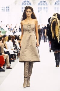 788291954_Chanel1997HauteCouture48.thumb.jpg.ca61a484fa7bd9338f4e57a3b13f0942.jpg