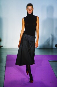 81330197_dkny-fw-2000(8).thumb.jpg.6a0463513a1b38cf3baa0de36aaeeca1.jpg