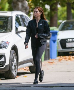       zoe290521BZNimage104.jpg