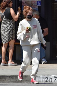       zoe150521BZNimage118.jpg