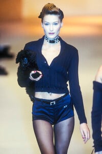 878126153_Blumarine1995WomenRTW38.thumb.jpg.b6a5cc07d02b2c6c078b8855a1f455b0.jpg