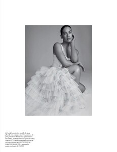 2021-06-01 Vogue Espana-page-016.jpg