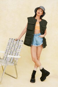 khaki-padded-oversized-pocket-detail-gilet (1).jpeg