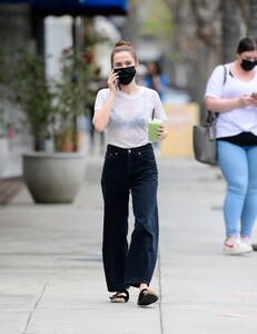      zoe110521BZNimage119.jpg
