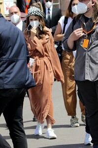       Lil090521BZNimage111.jpg