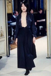 958046721_Balmain1999WomenRTW53.thumb.jpg.eb7a0d91e01d9f558accf8ce26939b81.jpg