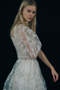 Adam-Katz-Sinding-Backstage-Cecilie-Bahnsen-Copenhagen-Fashion-Week-Fall-Winter-2019_AKS6644-900x1350.jpg