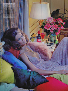 Aldridge_Vogue_Italia_August_2011_15.thumb.jpg.f300bd20ec078e41ea5d35f22544ffd4.jpg