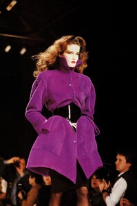 FallWinter1988ThierryMuglar.jpg