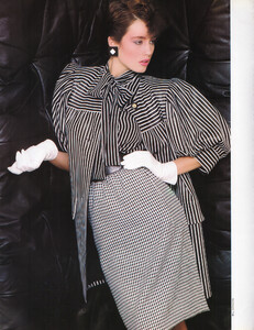 HBFr03-0483no2Givenchy05.thumb.jpg.6d0de3df09319996520f545d46d716e2.jpg