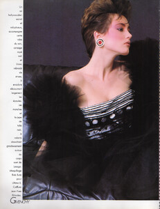 HBFr03-0483no2Givenchy07.thumb.jpg.3f27e03e95364273252fdb6622f33e31.jpg