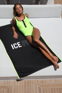 ICE-PLAY-spring-summer-21-7075-1594293067.thumb.jpg.4986c12fb75e0d08652d8114c75a2efa.jpg