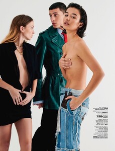 Lui-Magazine-2020-Fashion-Editorial-017.thumb.jpg.cbf760d9e3d629ac94a5c50b171587f1.jpg