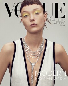 Marcus-Ohlsson-Vogue-Hong-Kong-Yumi-Lambert-8-814x1024.jpg
