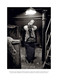 Meisel_Vogue_Italia_October_2011_08.thumb.jpg.1934450d02993b3c6bf4ef35e4239e9e.jpg