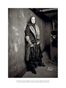 Meisel_Vogue_Italia_October_2011_11.thumb.jpg.dc12b9a93fffe48c02bc8dc5f0cade5e.jpg