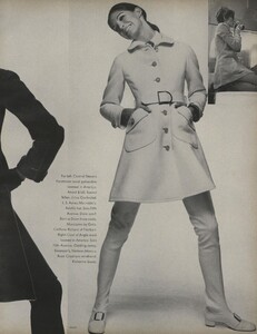 Penati_US_Vogue_January_1st_1969_16.thumb.jpg.079c33d8fe955c2cbb52cd7b82b05b44.jpg