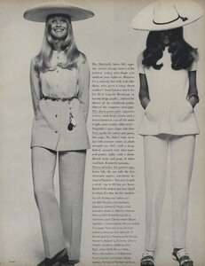 Penati_US_Vogue_January_1st_1969_24.thumb.jpg.769f8103e72160e7789a56a607c0ece3.jpg