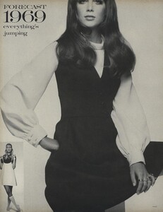 Penati_US_Vogue_January_1st_1969_25.thumb.jpg.e41566b7c68e911047127d1bc33de1da.jpg