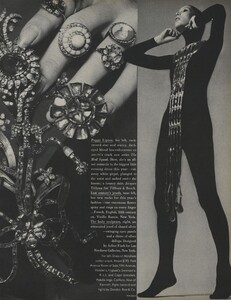 Penati_US_Vogue_January_1st_1969_30.thumb.jpg.7f10b521de4de83d85457c9dd3135b6b.jpg