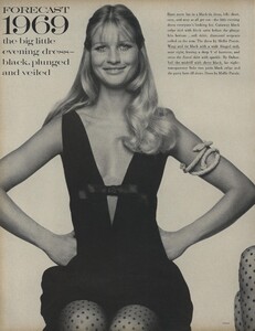 Penati_US_Vogue_January_1st_1969_31.thumb.jpg.ecbe4825b94f5f67d157061585b16ce1.jpg